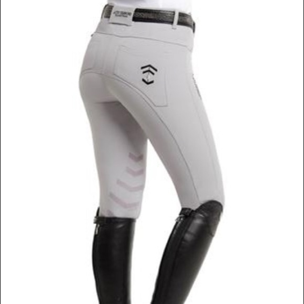 3 FOR $300✨ 🏷 TECHNICAL BREECHES